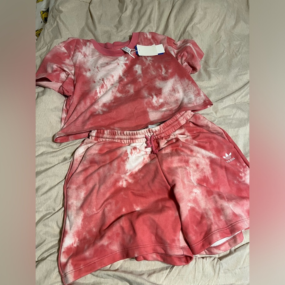 Adidas crop top tie-dye set